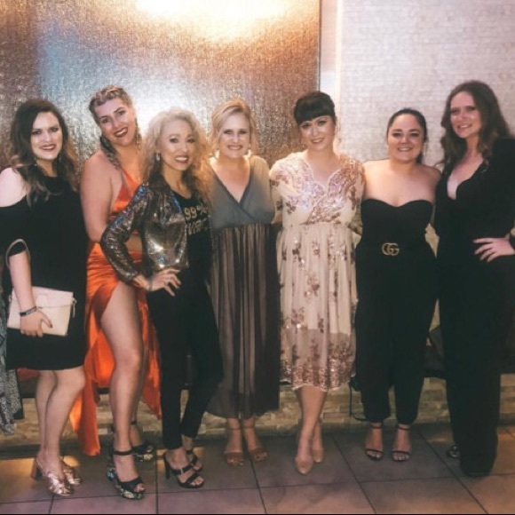 Poshmark Est 2012 : Mizfabulousity - Picture 8 of 8